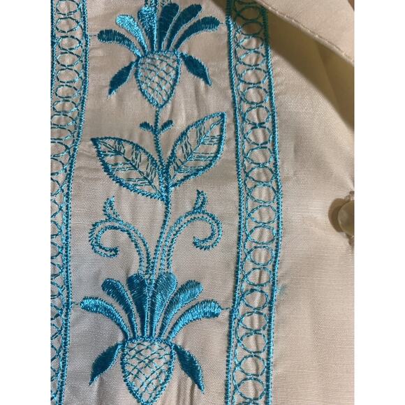 Vintage LADY MANHATTAN Ivory Blouse 1960s Tropical Embroidery In Aqua Sz 14 USA - Picture 3 of 8